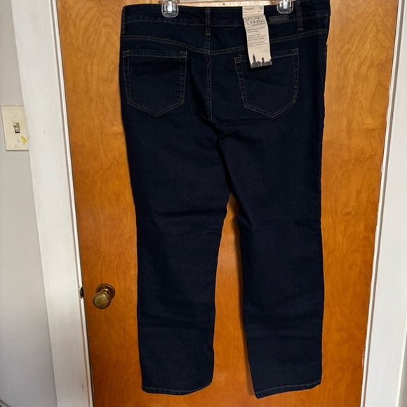 Jones New York Lexington Slimming Stretch Straight Leg Jeans Size 18 Short NWT - Picture 8 of 8